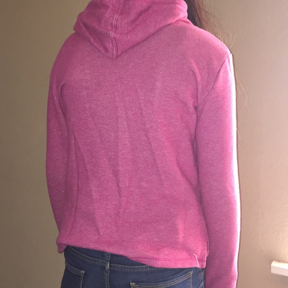 2 Sweaters - Picture 7 of 8